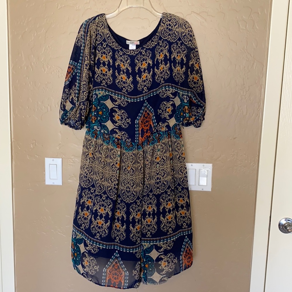 Summer dress with see thru sleeves